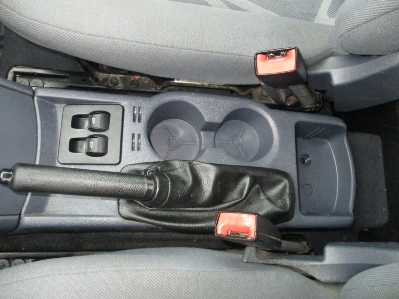 Ford Transit Connect 114.6" XL w/o side or rear door glass 2012