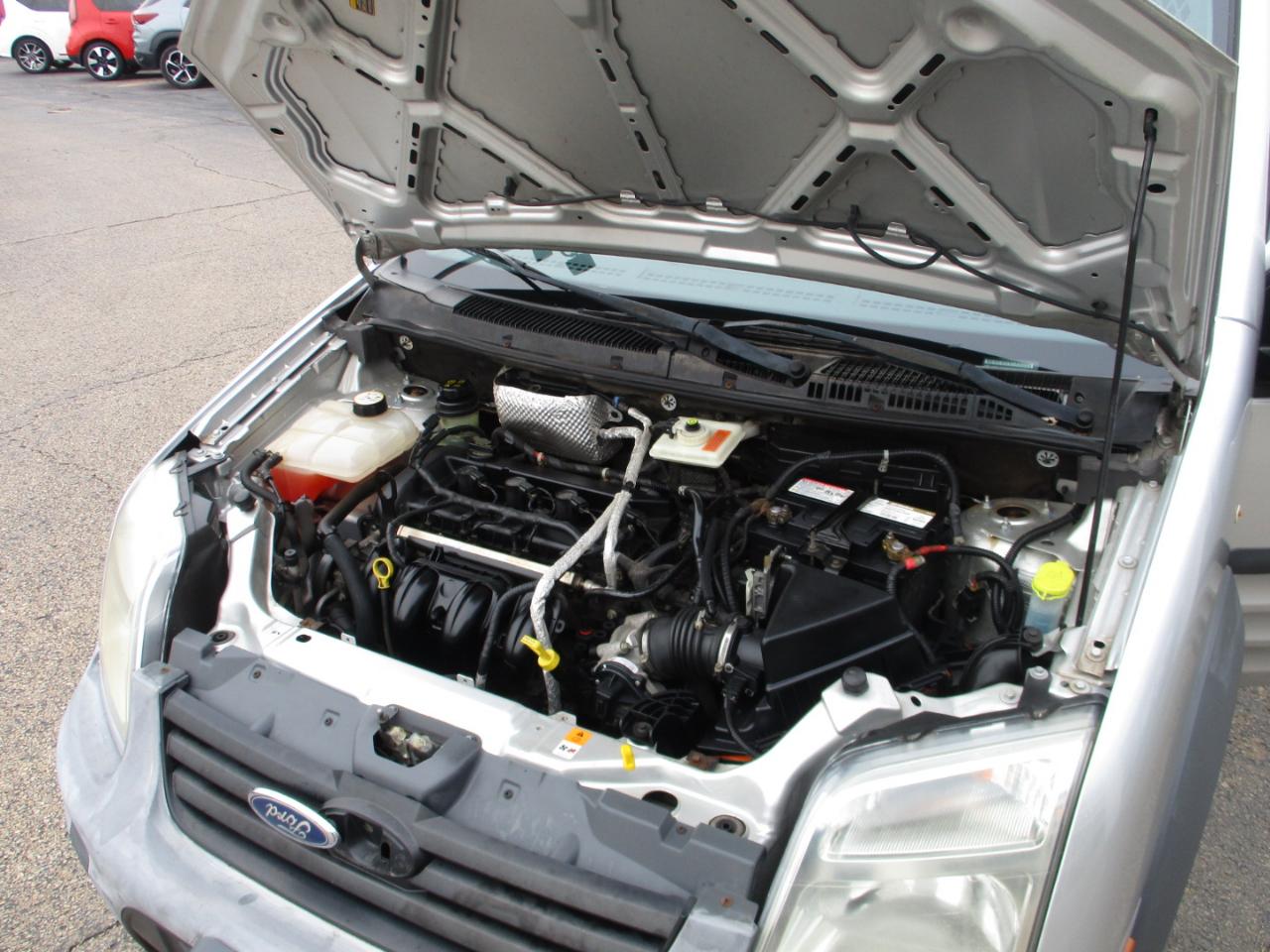 Ford Transit Connect 114.6" XL w/o side or rear door glass 2012