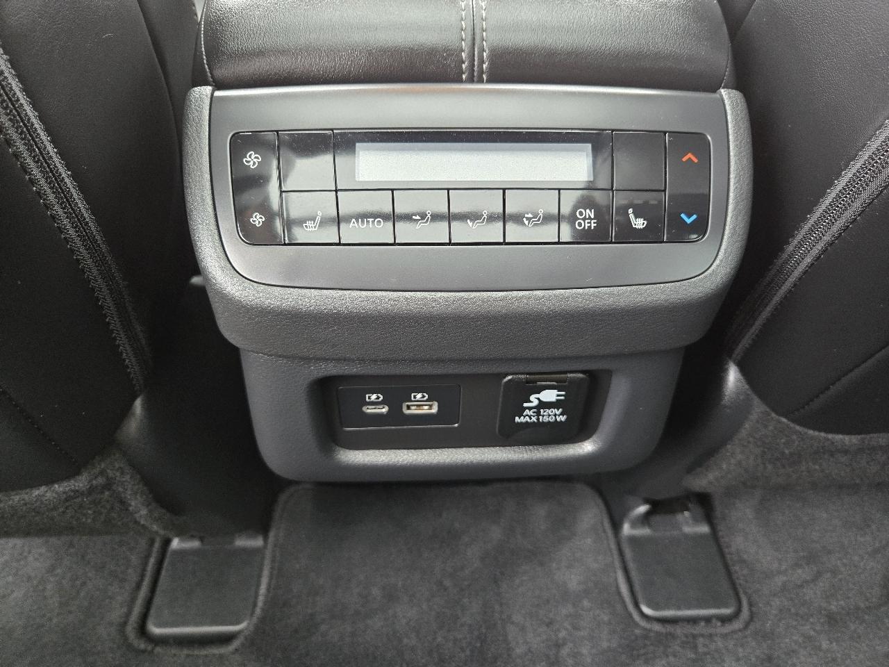 Nissan Pathfinder Platinum 4WD 2025