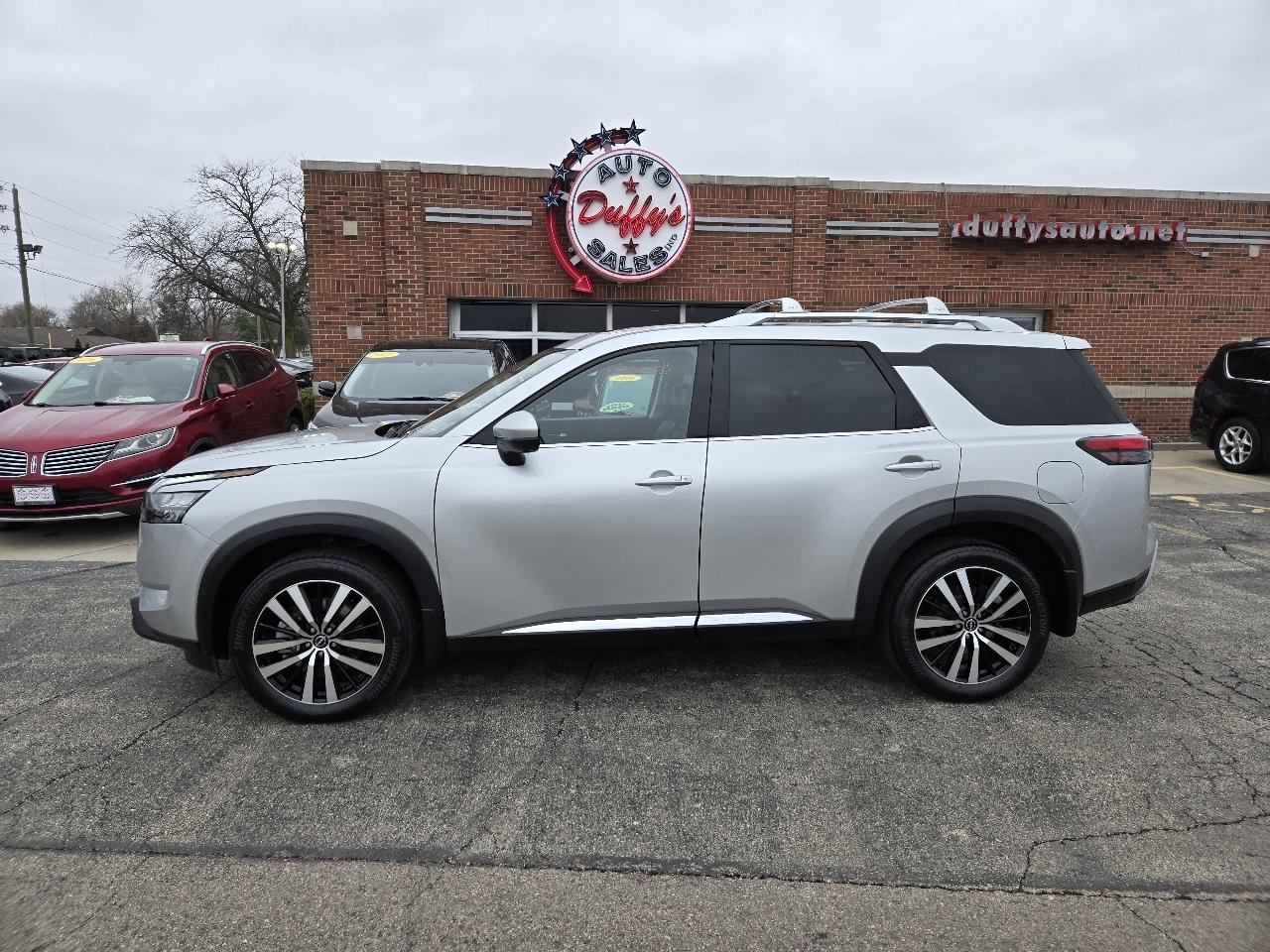 Nissan Pathfinder Platinum 4WD 2025