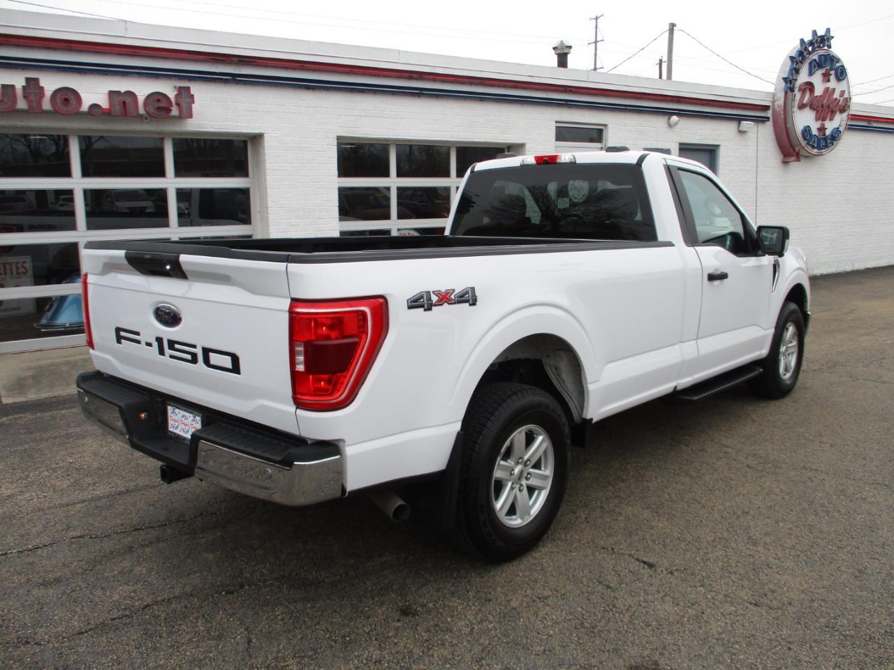 Ford F-150 XLT 4WD Reg Cab 8' Box 2021
