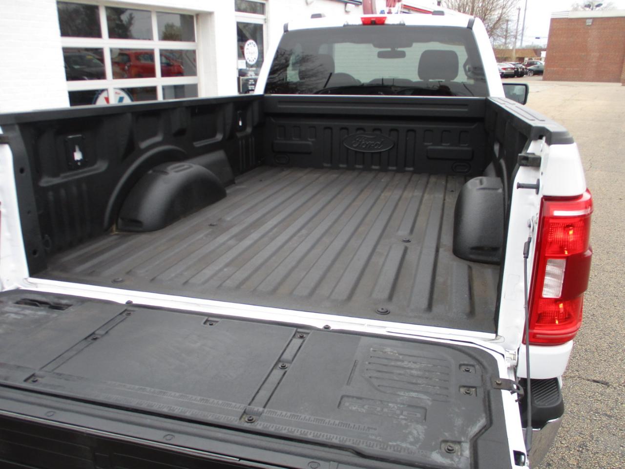Ford F-150 XLT 4WD Reg Cab 8' Box 2021