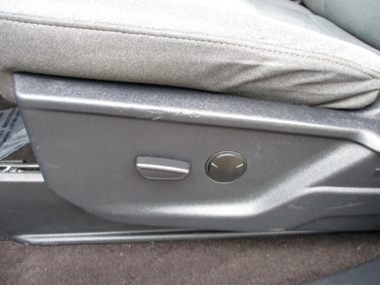 Ford F-150 XLT 4WD Reg Cab 8' Box 2021