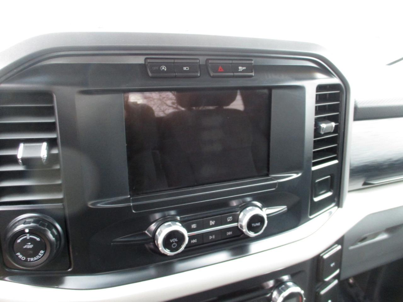 Ford F-150 XLT 4WD Reg Cab 8' Box 2021