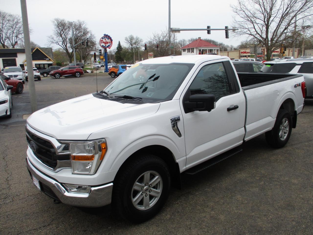 Ford F-150 XLT 4WD Reg Cab 8' Box 2021