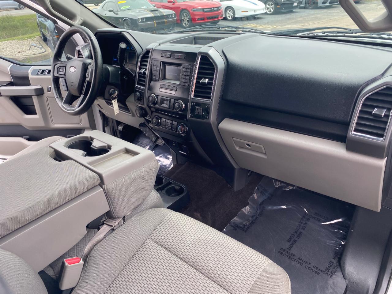 Ford F-150 4WD SuperCrew 157" XLT 2016
