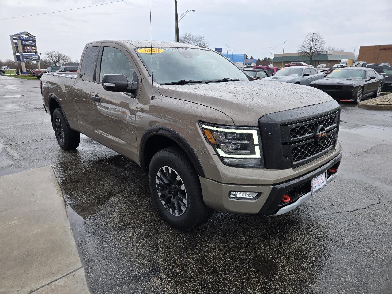 Nissan Titan 4x4 King Cab PRO-4X 2020