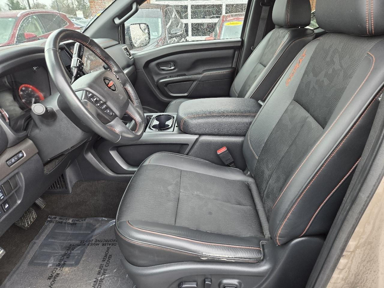 Nissan Titan 4x4 King Cab PRO-4X 2020