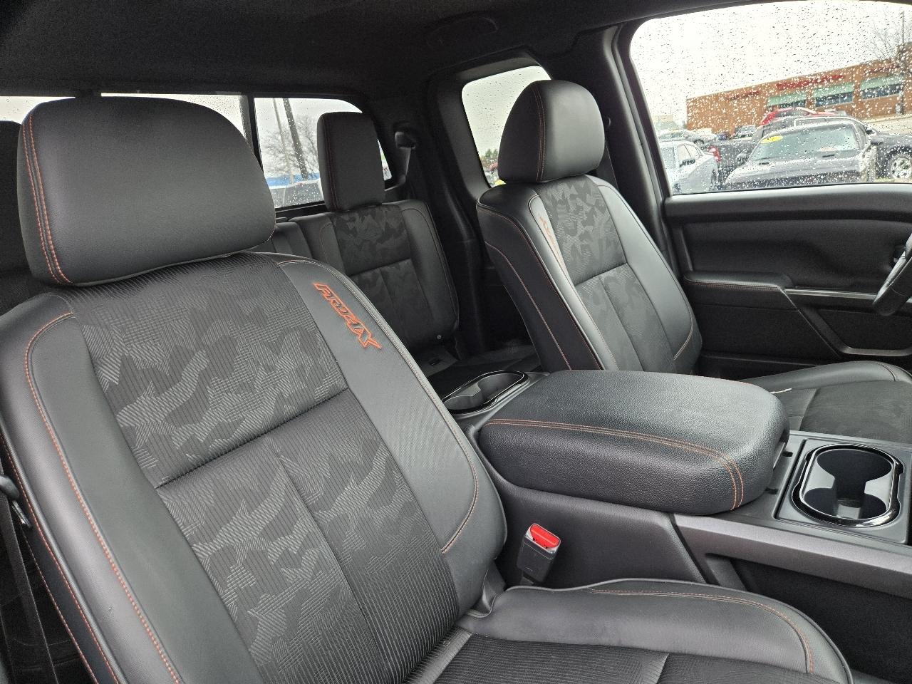 Nissan Titan 4x4 King Cab PRO-4X 2020