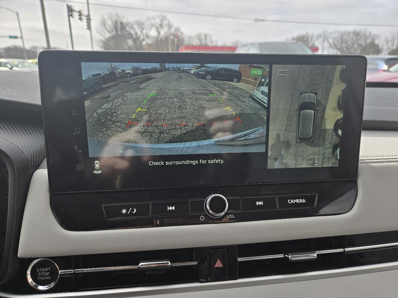 Mitsubishi Outlander SEL FWD 2025