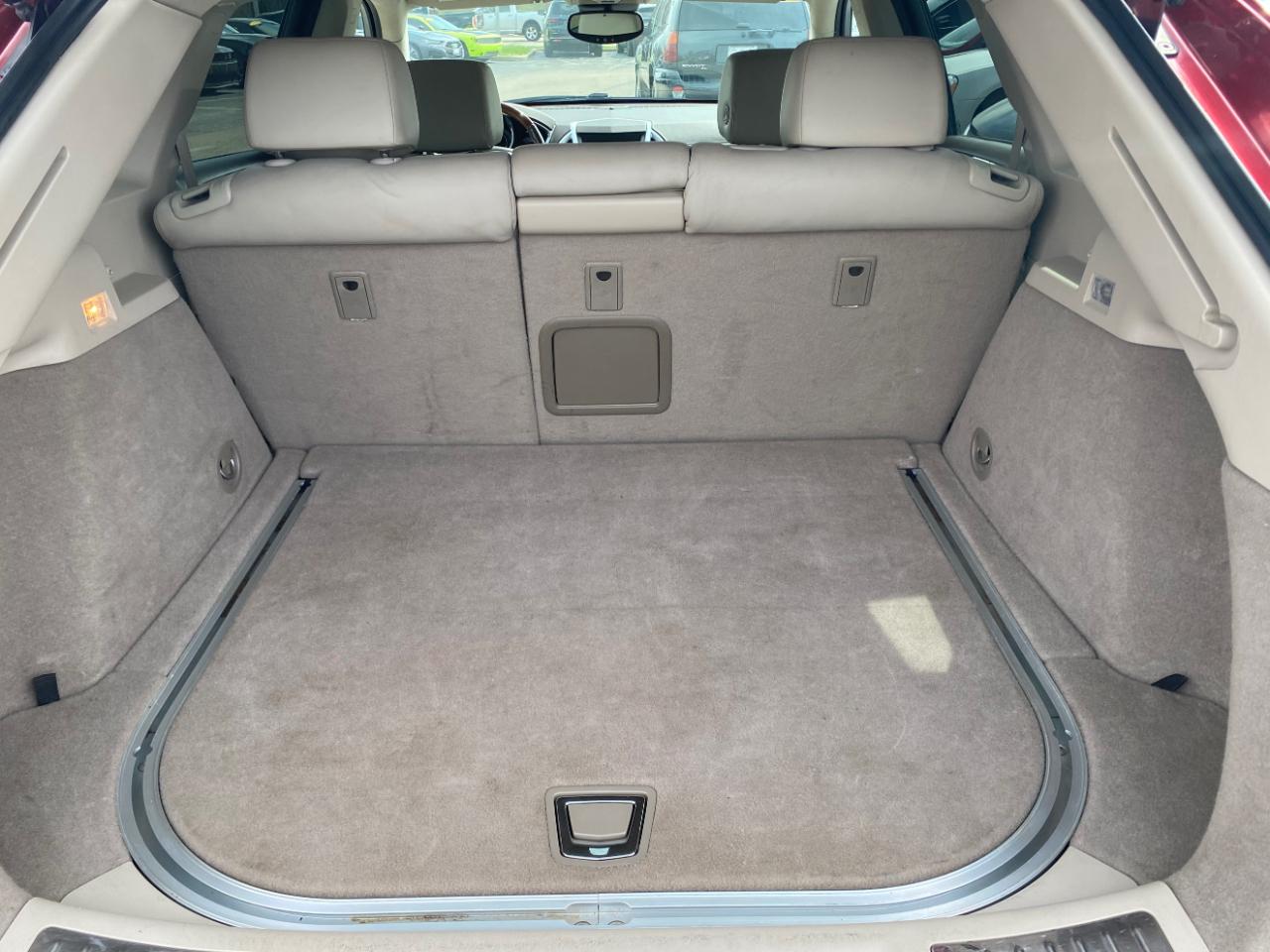 Cadillac SRX AWD 4dr Luxury Collection 2010