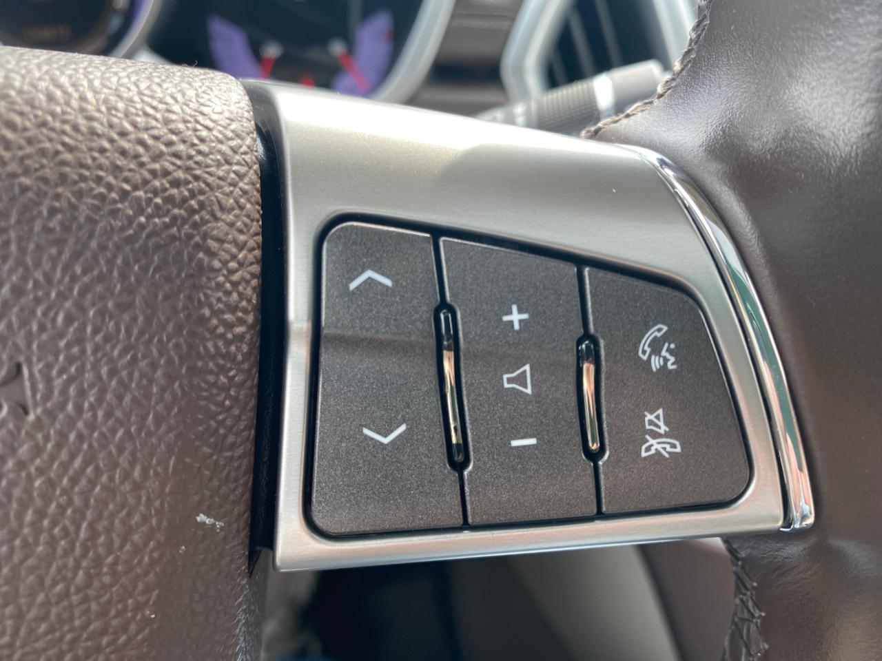 Cadillac SRX AWD 4dr Luxury Collection 2010