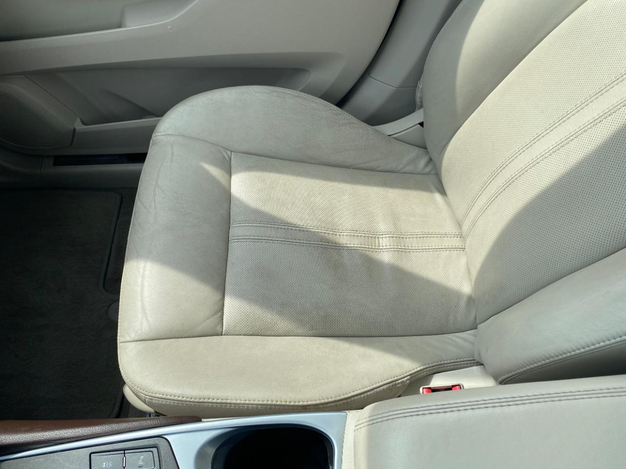 Cadillac SRX AWD 4dr Luxury Collection 2010