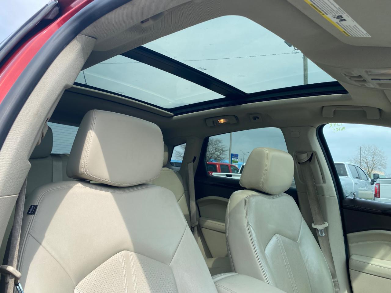 Cadillac SRX AWD 4dr Luxury Collection 2010