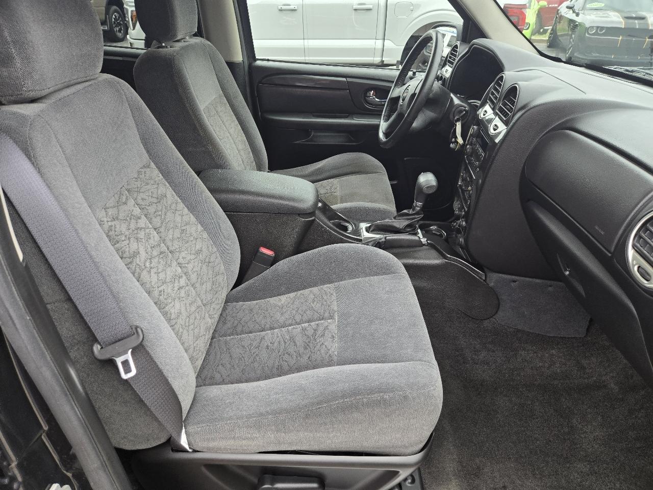 GMC Envoy XL 4dr 4WD SLE 2006