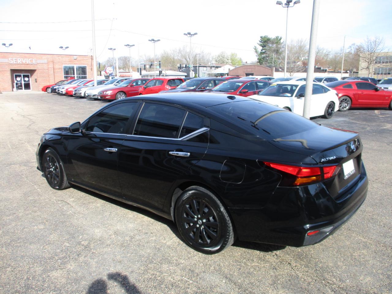 Nissan Altima 2.5 S Sedan 2020