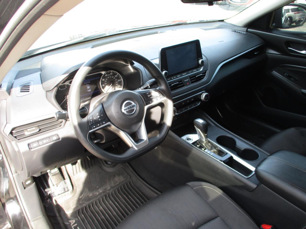 Nissan Altima 2.5 S Sedan 2020