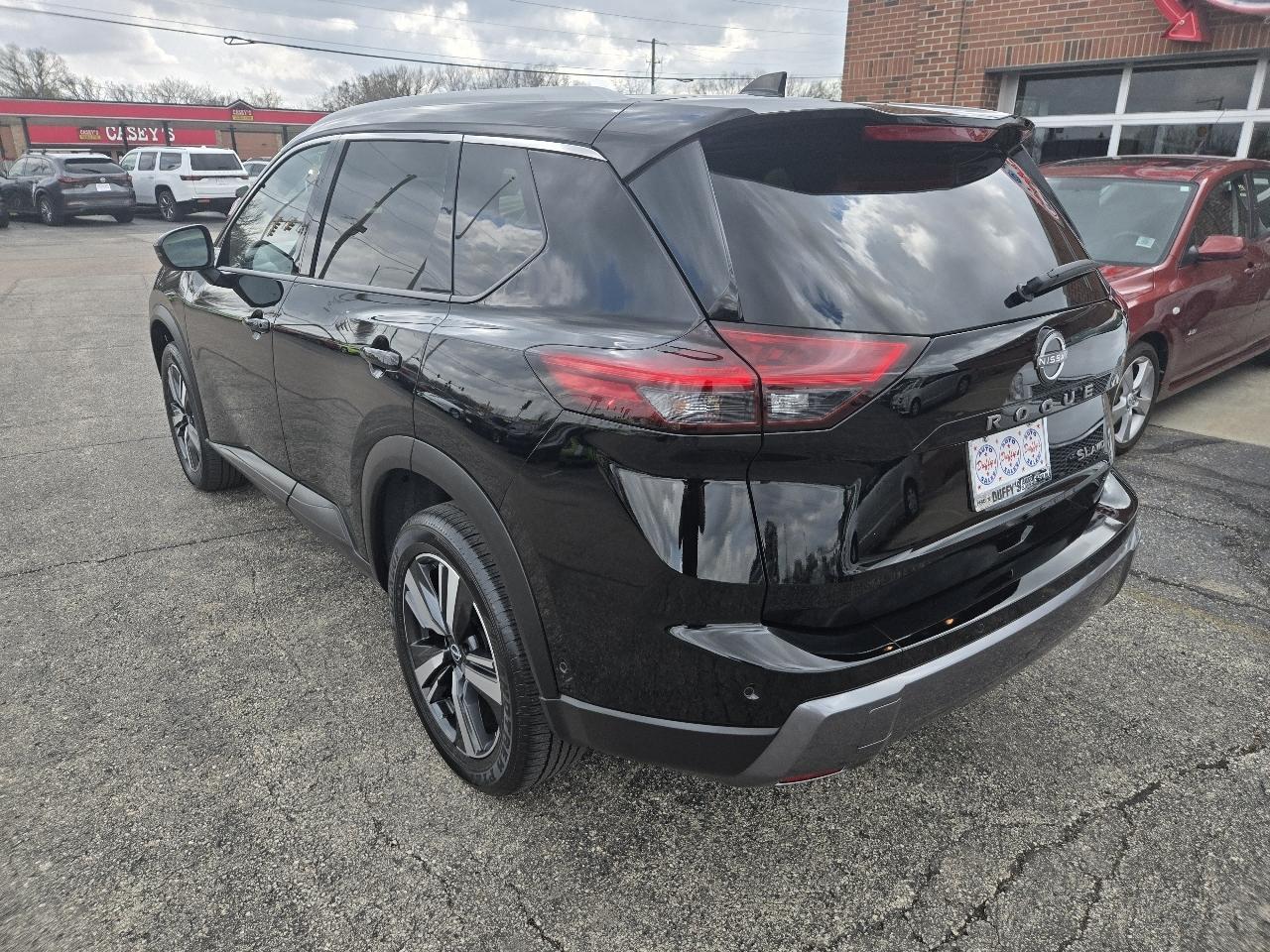 Nissan Rogue AWD SL 2025