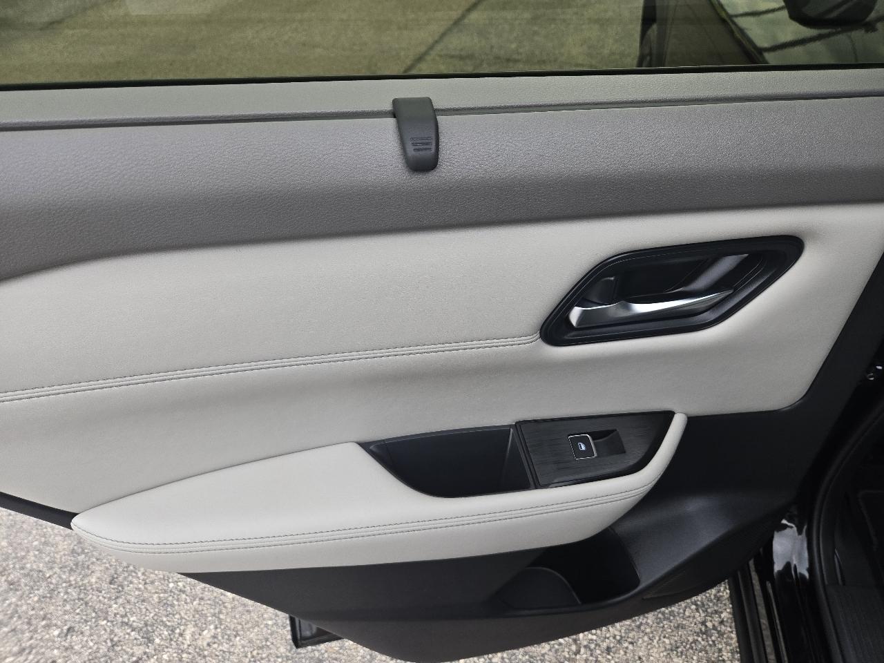 Nissan Rogue AWD SL 2025