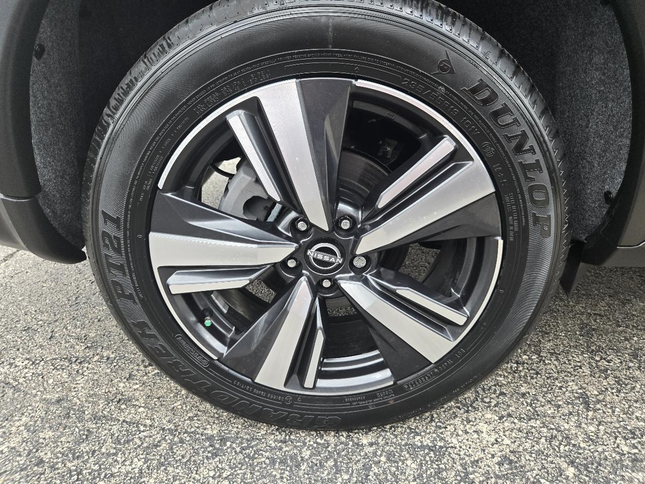 Nissan Rogue AWD SL 2025