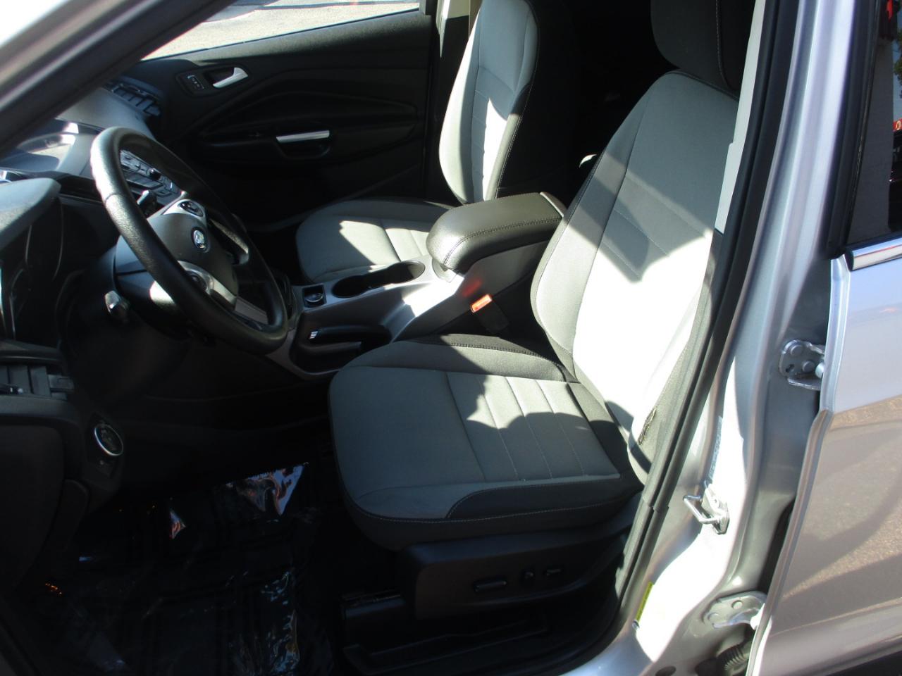 Ford Escape FWD 4dr SE 2016