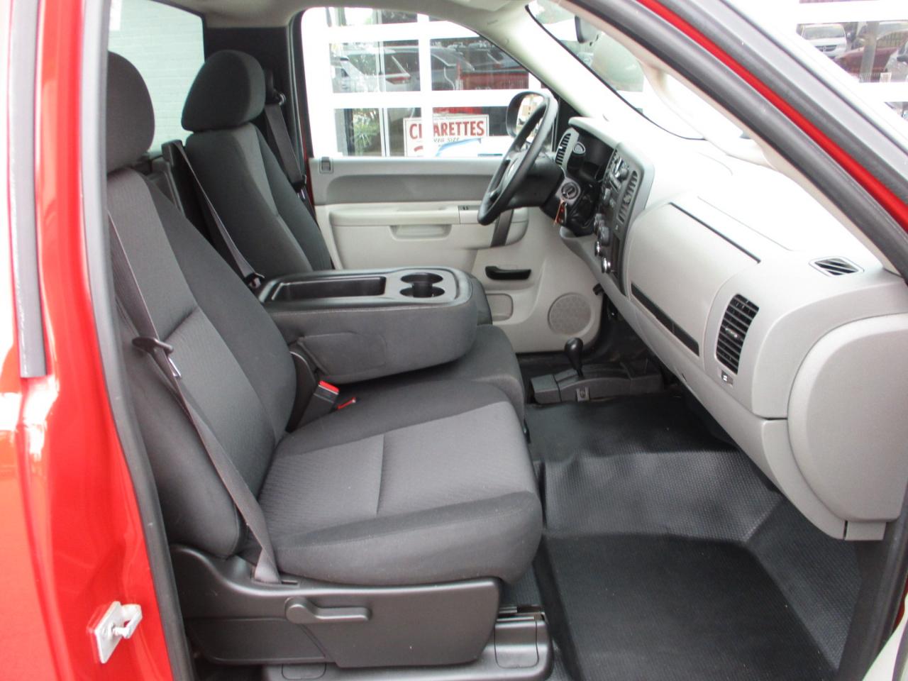 Chevrolet Silverado 1500 4WD Reg Cab 119.0" Work Truck 2012