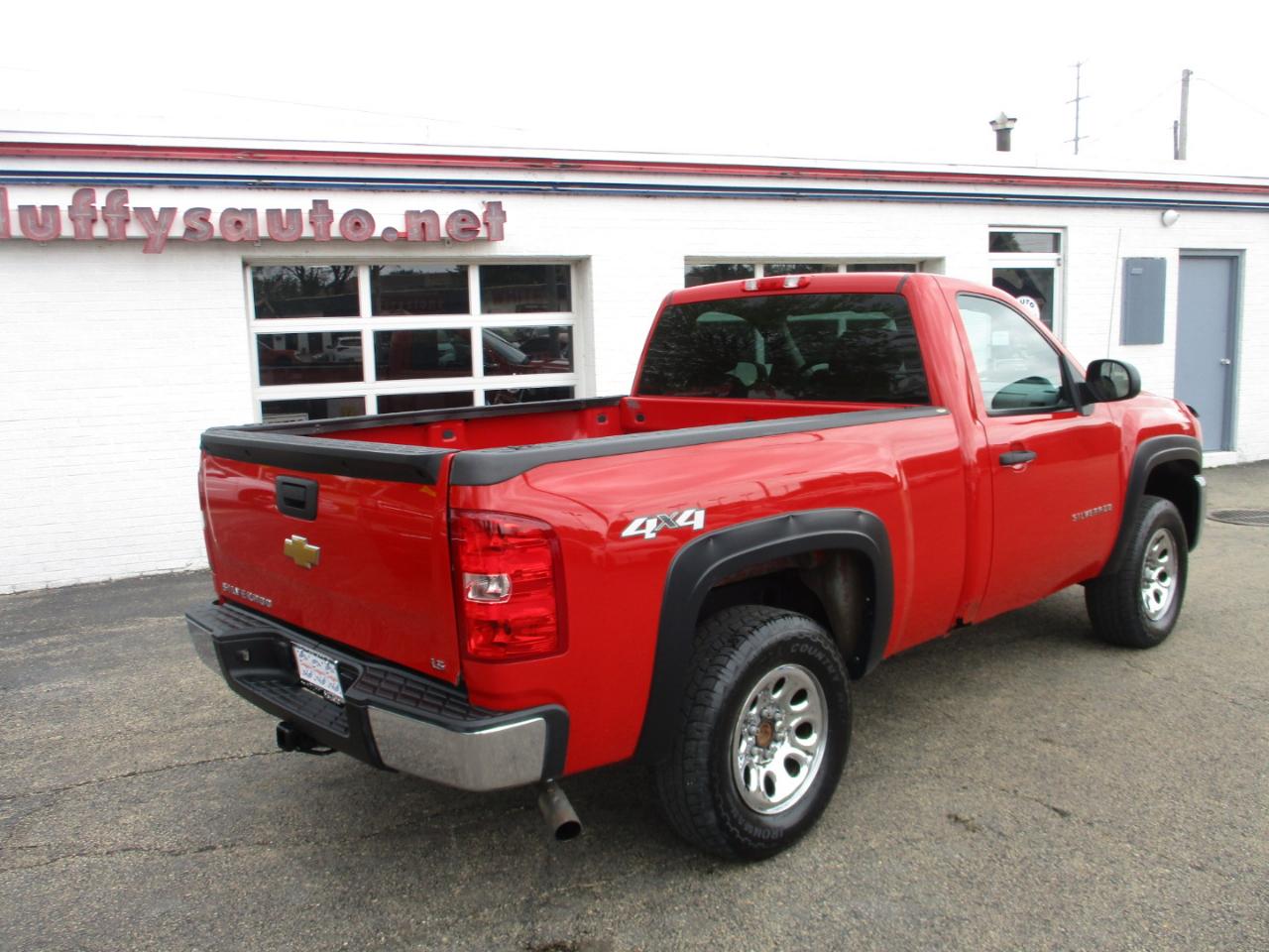 Chevrolet Silverado 1500 4WD Reg Cab 119.0" Work Truck 2012