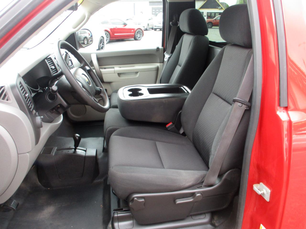 Chevrolet Silverado 1500 4WD Reg Cab 119.0" Work Truck 2012