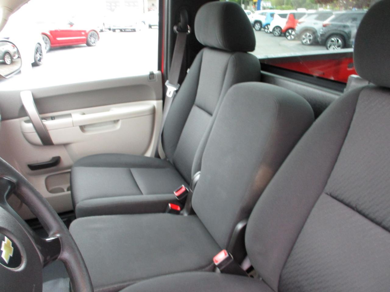 Chevrolet Silverado 1500 4WD Reg Cab 119.0" Work Truck 2012