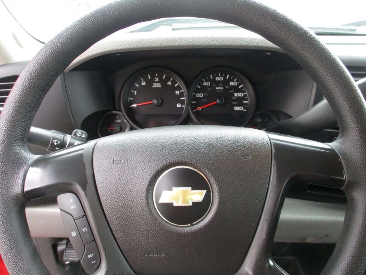 Chevrolet Silverado 1500 4WD Reg Cab 119.0" Work Truck 2012