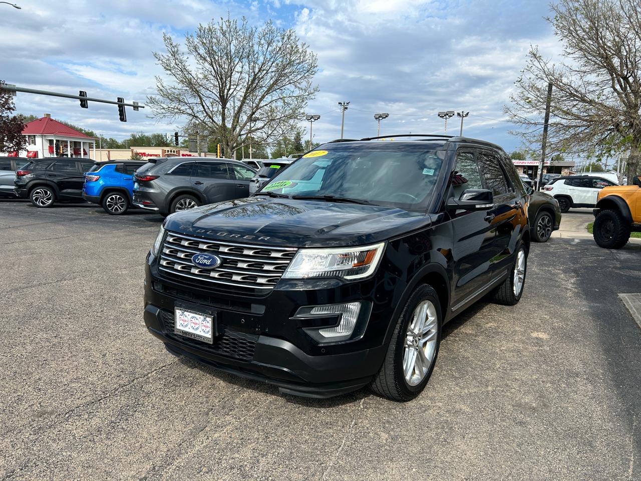 Ford Explorer XLT 4WD 2017