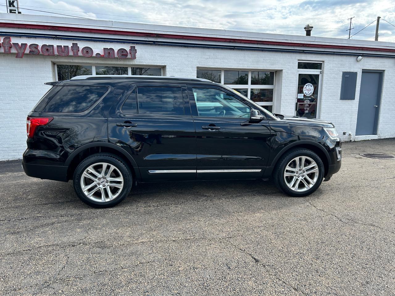 Ford Explorer XLT 4WD 2017