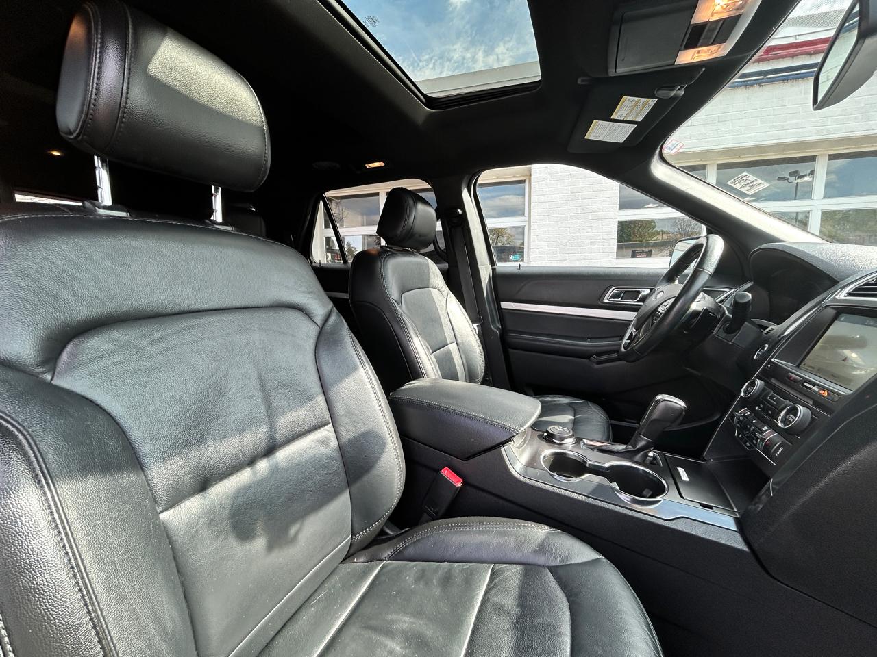 Ford Explorer XLT 4WD 2017