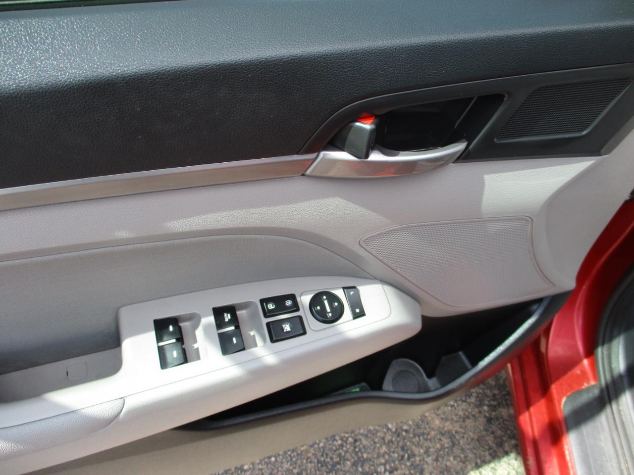 Hyundai Elantra SE 2.0L Auto (Alabama) *Ltd Avail* 2017