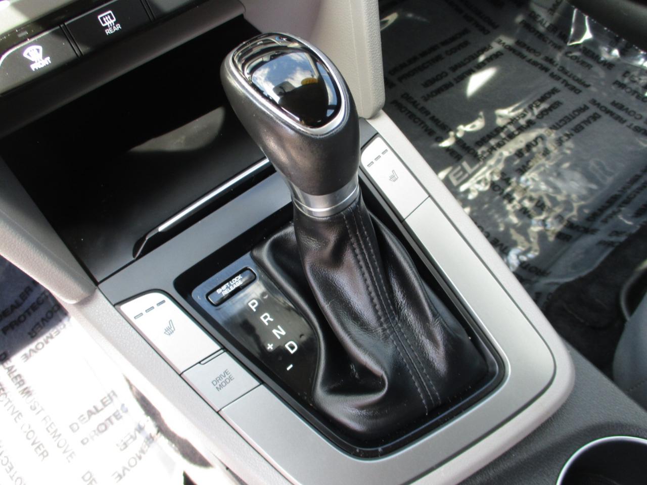 Hyundai Elantra SE 2.0L Auto (Alabama) *Ltd Avail* 2017