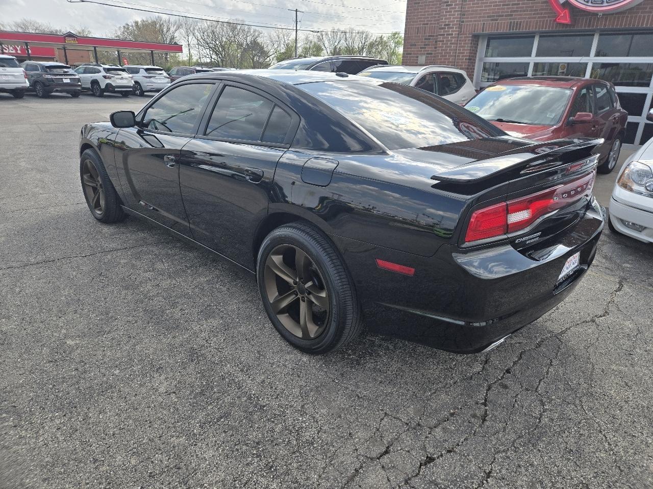 Dodge Charger 4dr Sdn SXT Plus AWD 2013