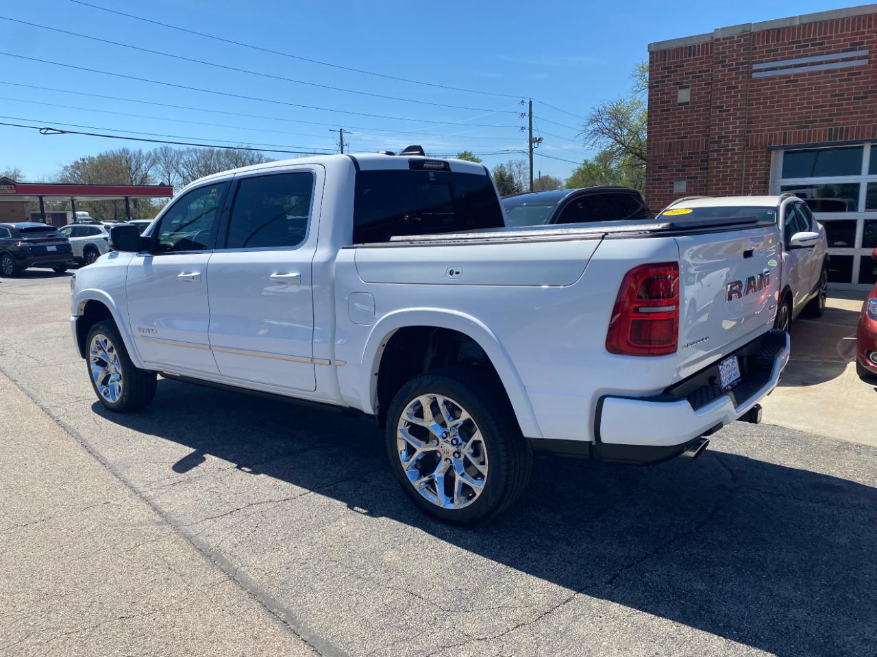 RAM 1500 Limited 4x4 Crew Cab 5'7" Box 2025