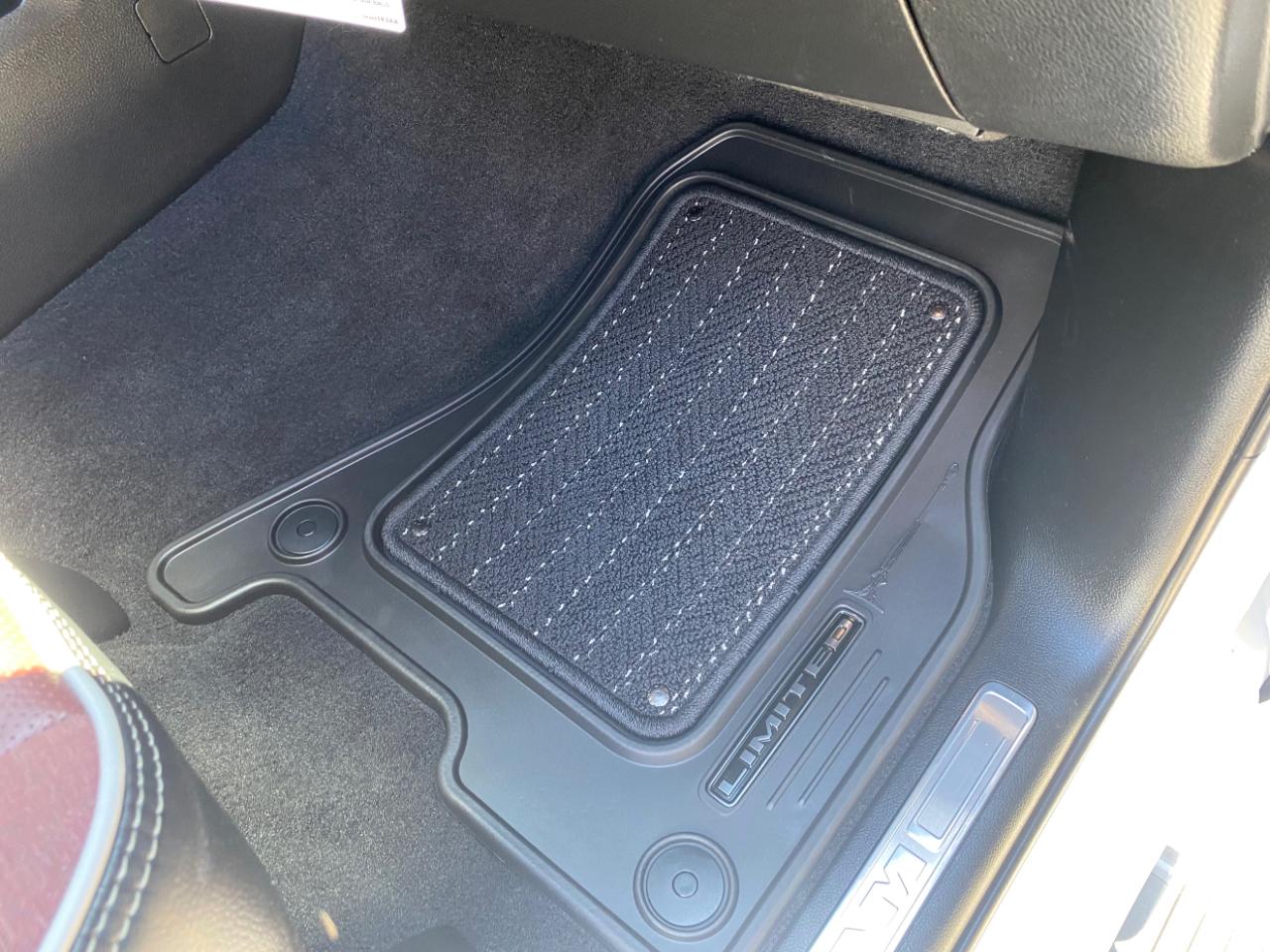 RAM 1500 Limited 4x4 Crew Cab 5'7" Box 2025