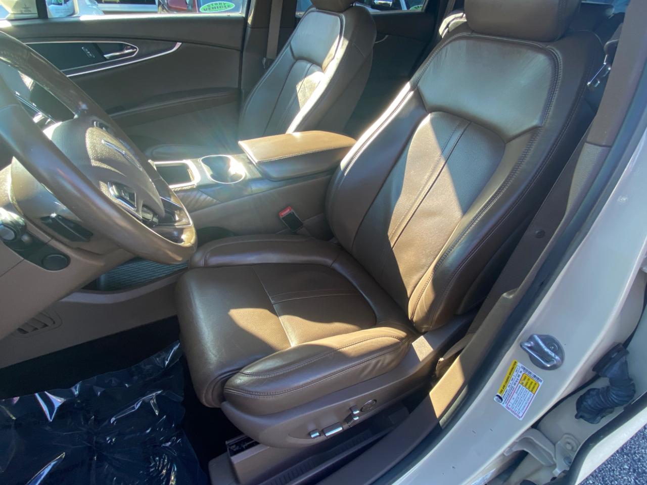 Lincoln MKX AWD 4dr Reserve 2016