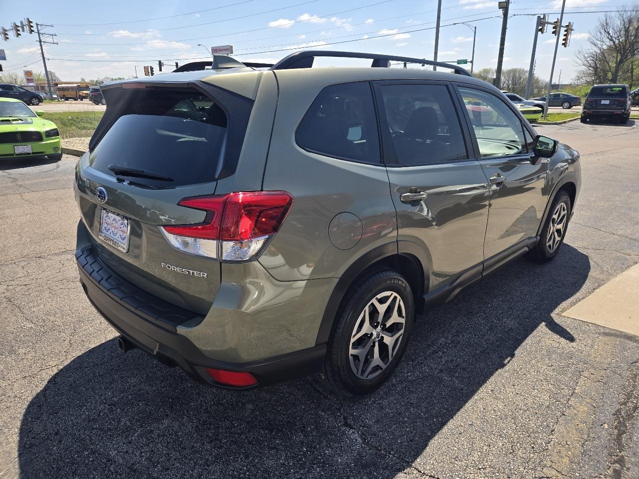 Subaru Forester Premium CVT 2021
