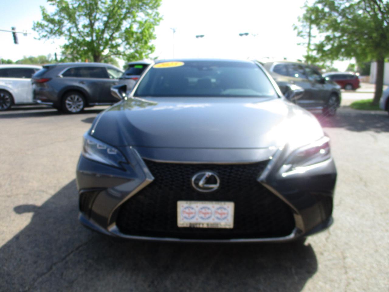 Lexus ES ES 300h F SPORT Design FWD 2025