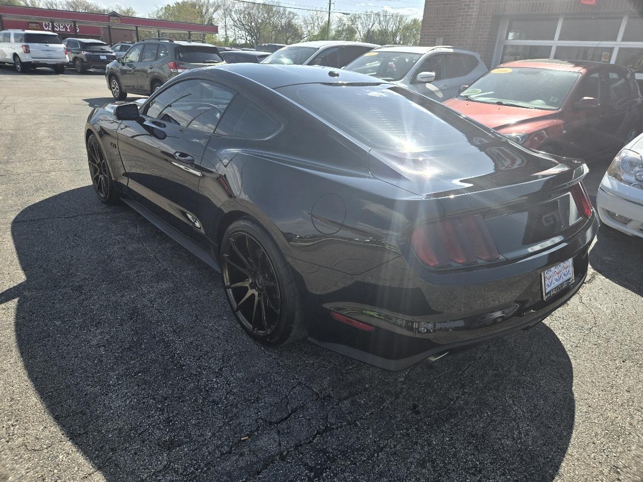 Ford Mustang 2dr Fastback GT 2015