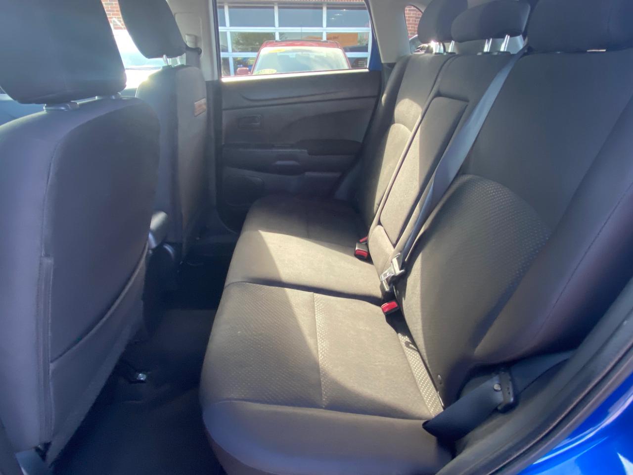 Mitsubishi Outlander Sport 2WD 4dr CVT ES 2015