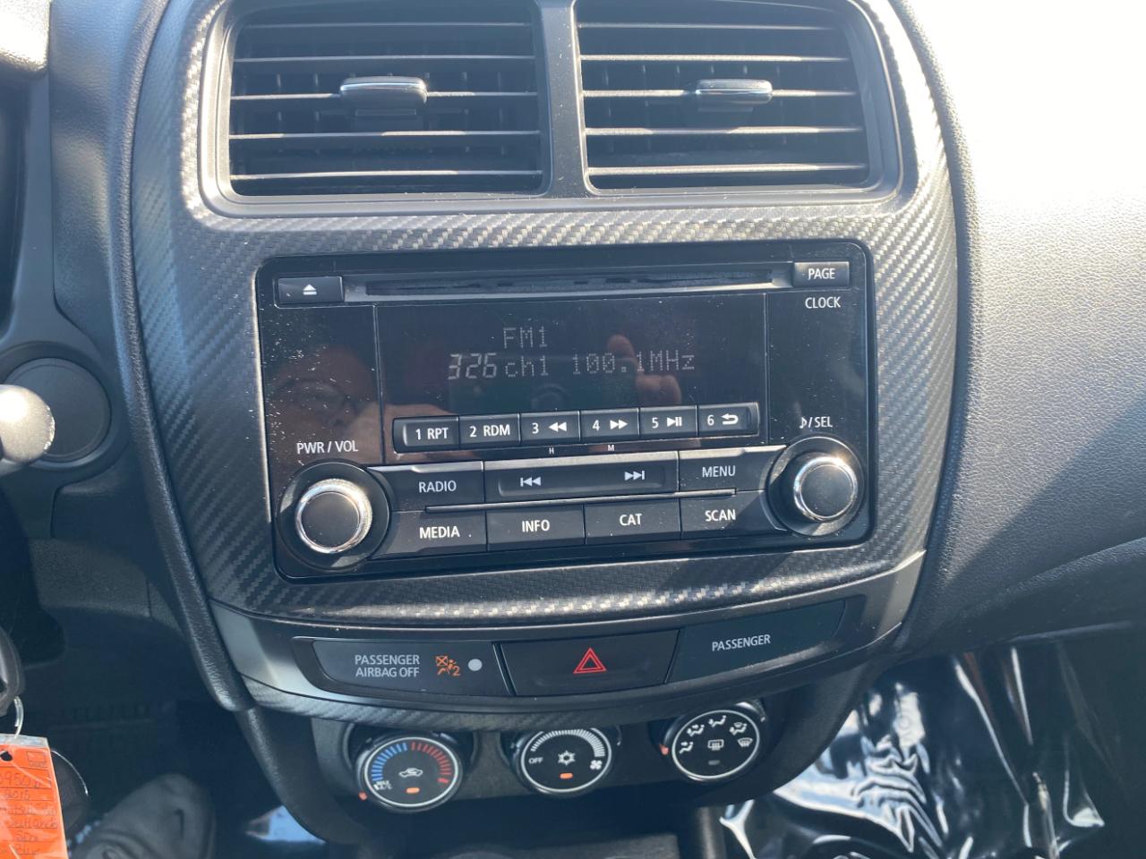 Mitsubishi Outlander Sport 2WD 4dr CVT ES 2015