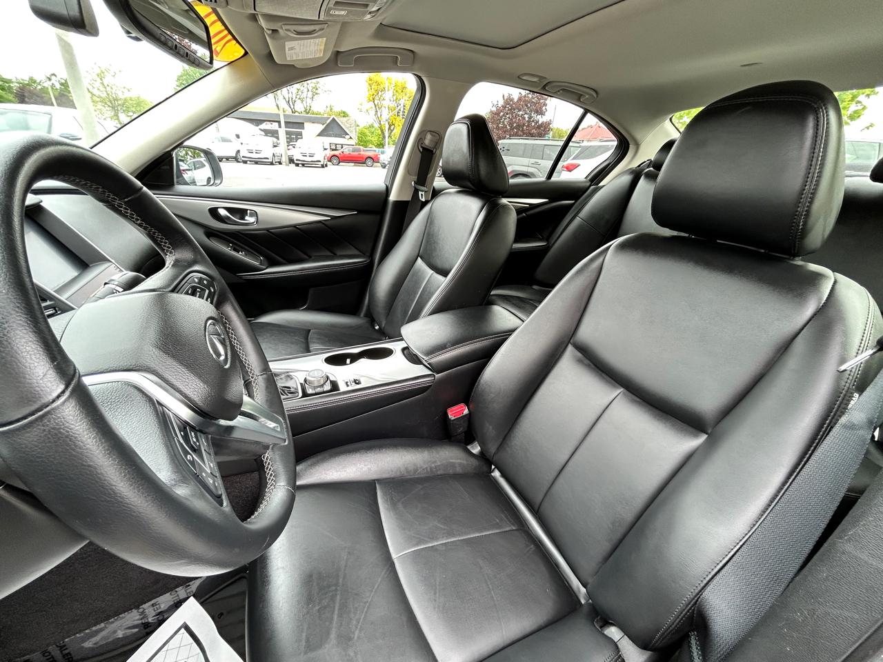Infiniti Q50 3.0t LUXE AWD 2021