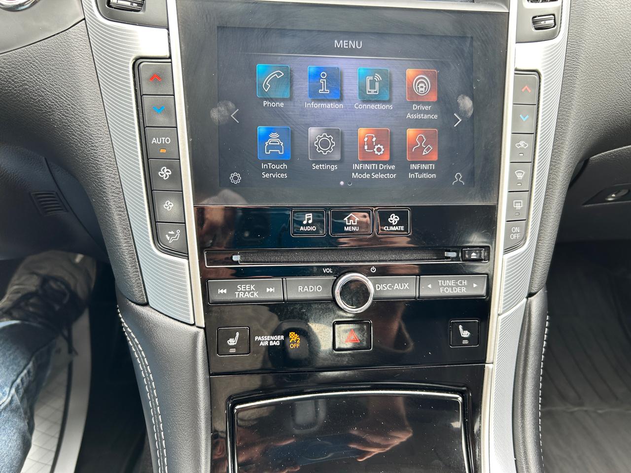 Infiniti Q50 3.0t LUXE AWD 2021