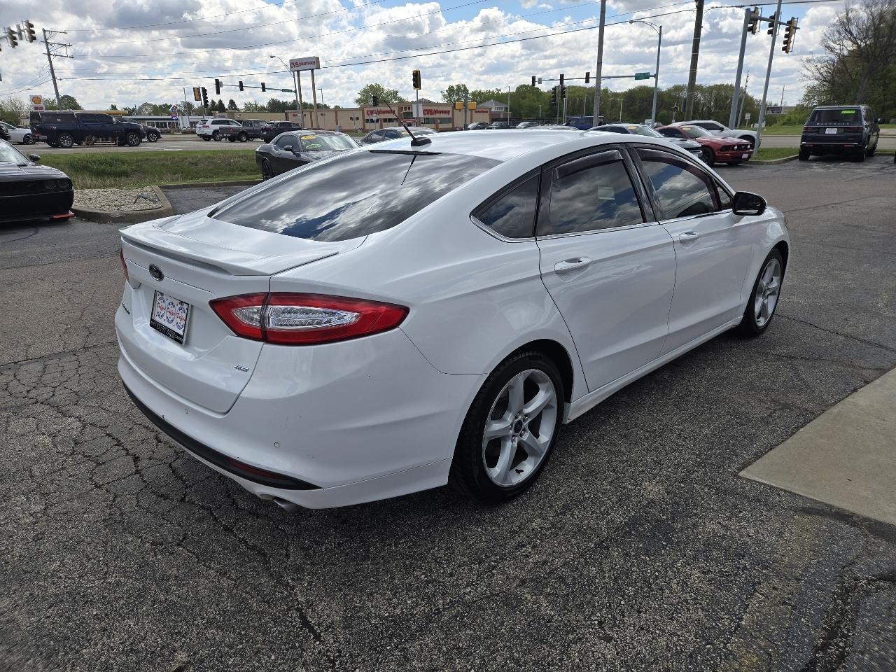 Ford Fusion 4dr Sdn SE FWD 2016