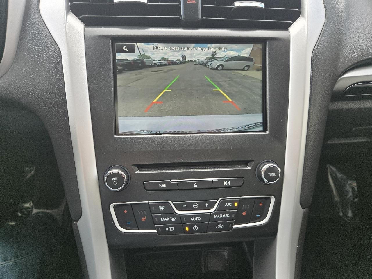 Ford Fusion 4dr Sdn SE FWD 2016