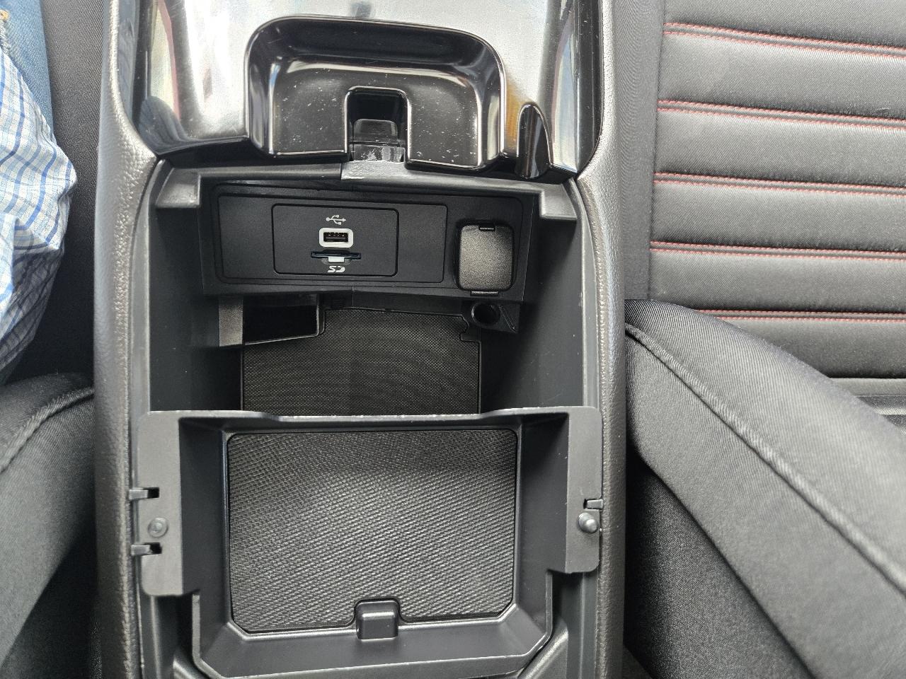 Ford Fusion 4dr Sdn SE FWD 2016