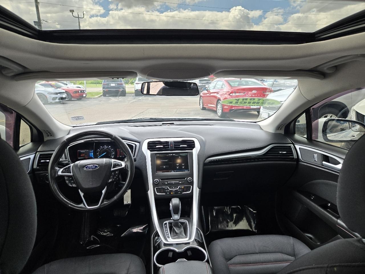 Ford Fusion 4dr Sdn SE FWD 2016